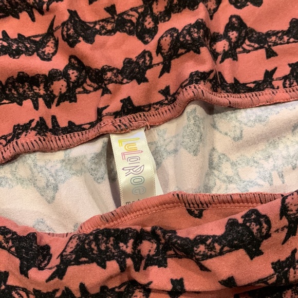 LuLaRoe Leggings - Picture 3 of 5